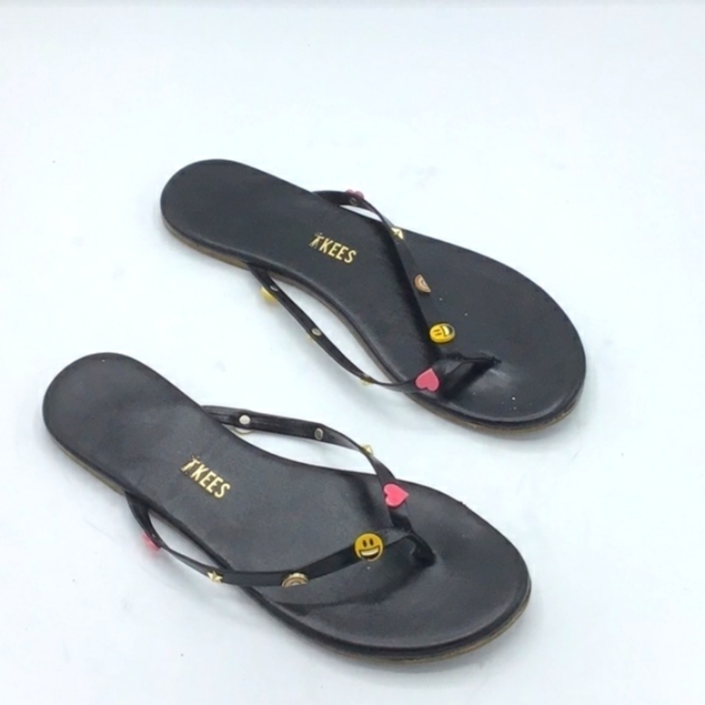 TKEES Black Imoji Thong Sandals Size 6